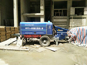 4月17日安徽細石混凝土泵合作新碧房產中央名邸項目