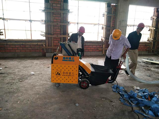 二次構造柱泵施工