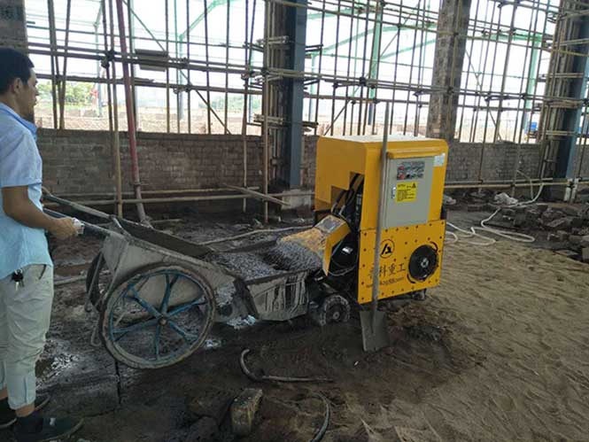 8月14日上海二次構造柱澆筑泵合作中建八局新華街道商業辦公項目