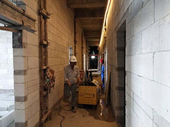 8月27日浙江二次結構柱泵合作浙江三建金華市人民醫院遷建項目