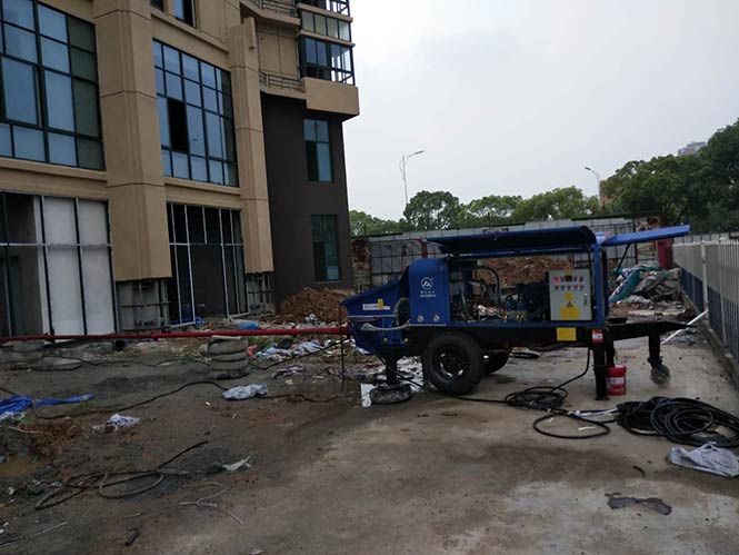 9月9日細石混凝土泵合作五環建設丹陽粵港臻園住宅小區項目