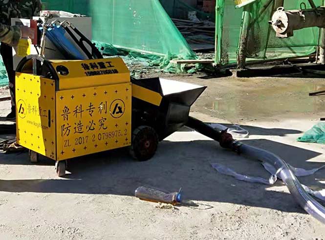 10月16日小型混凝土泵合作長廣工程建設南潯城東分區地塊項目