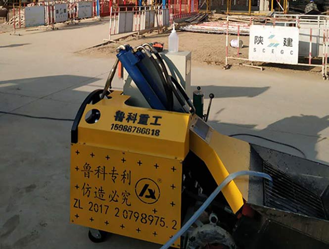 10月17日小型混凝土泵合作陜建阜陽科技工程學校新校區項目