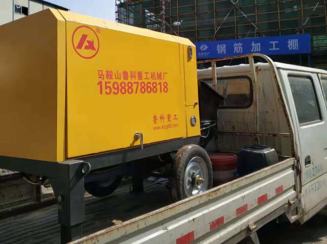 優質小型混凝土輸送泵