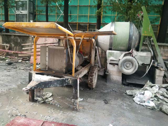 臥式微型細石混凝土泵