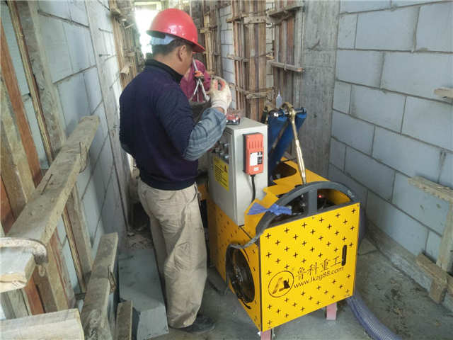 二次構造專用柱砼泵