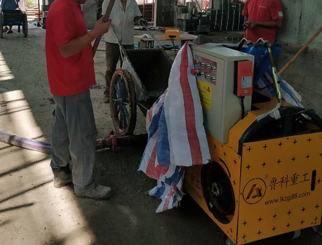 二次構造柱澆注泵合作潤商建設西華潤商家居建材港項目