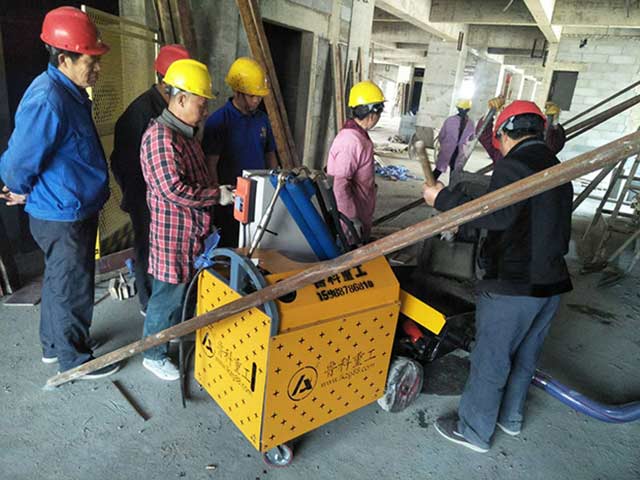 &nbsp;二次構(gòu)造柱液壓澆灌泵