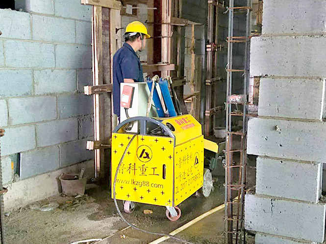 新型二次構造柱輸送泵合作上海亞泰建設無線谷科技園研發樓項目